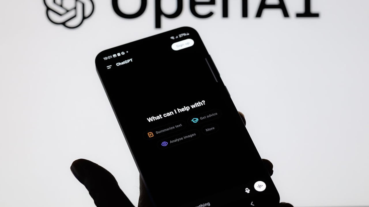 OpenAI refuerza ChatGPT: estas son las nuevas medidas que ayudarían a detectar crisis mentales y emocionales en las conversaciones