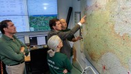 "Gracias por proteger nuestra tierra": Mañueco envía su agradecimiento a quienes luchan contra los incendios
