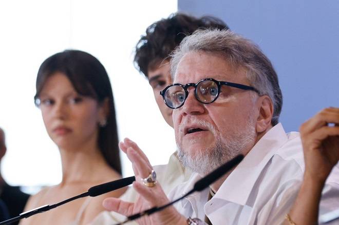 Recibe “Frankenstein” de Guillermo del Toro 13 minutos de aplausos en Venecia