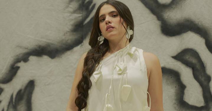 Camila Fernández refuerza la tradición familiar en su nuevo álbum