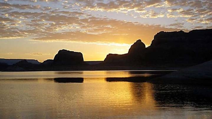 Body recovered from boat on Lake Powell