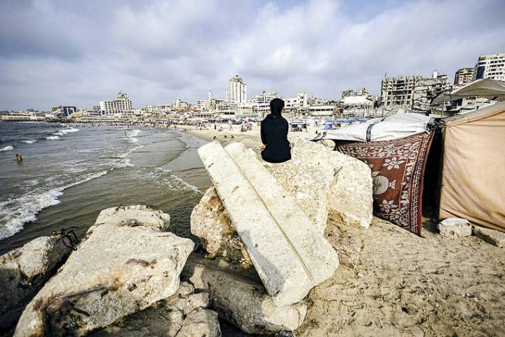 Israel approves West Bank settlements, a blow to Palestinian statehood hopes