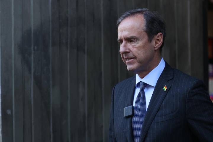Jorge Tuto Quiroga, el expresidente que quiere "libertad" para Bolivia y "sepultar" al MAS