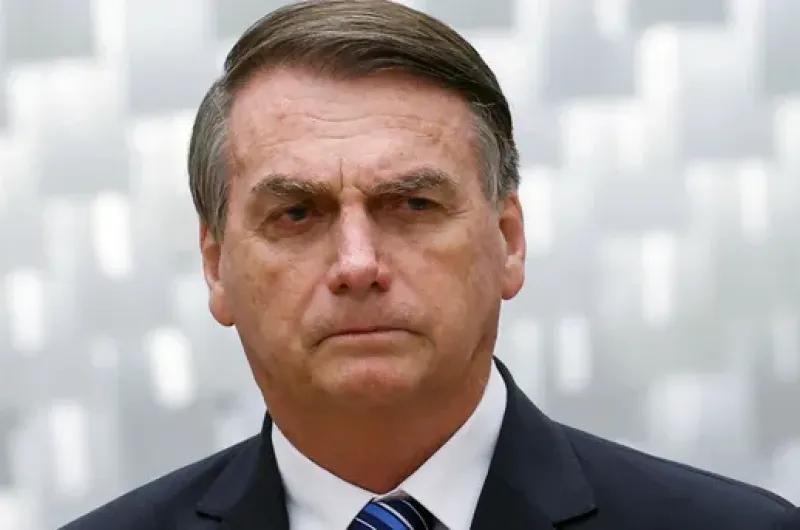 El Supremo Tribunal de Brasil ordenó el arresto domiciliario de Jair Bolsonaro