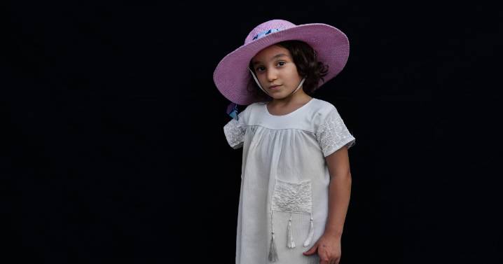 A 6-year-old girl from Gaza, a missing limb and a doctor's mission