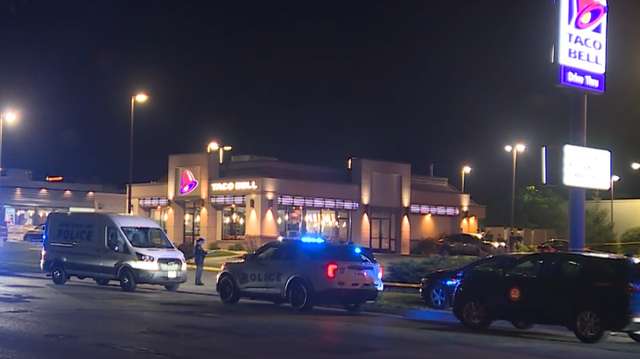 Police: Taco Bell employee fatally shot in parking lot in Queensgate; suspect flees scene