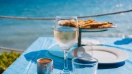 ¿Te pueden cobrar el agua simple en los restaurantes?