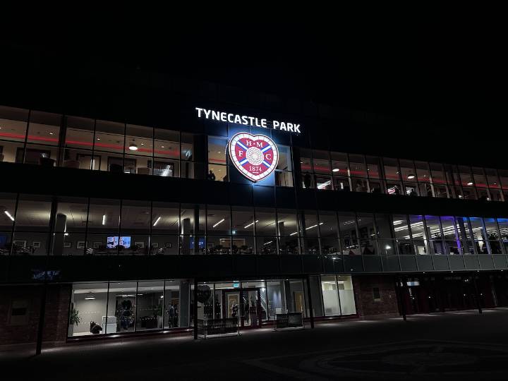 Hearts add goalkeeper to squad - The Edinburgh Reporter