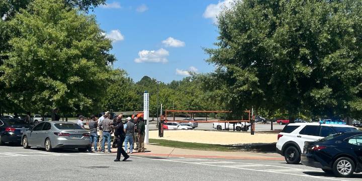 Mercer University issues alert after threat made, students told to shelter