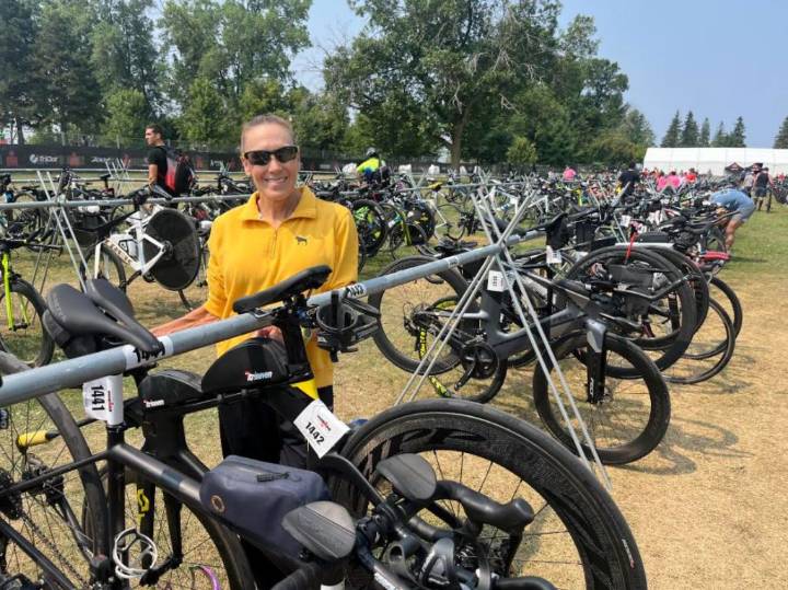 Two area runners shine in triathlons