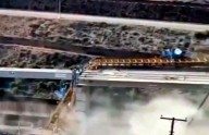 Video.- Colapsa grúa en obra a cargo de Defensa en Tijuana