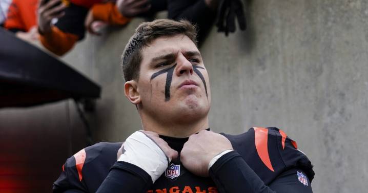 Reports: Bengals, Trey Hendrickson finalize deal that gives him raise for 2025 season