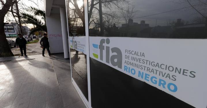 Cuatro denuncias archivadas por la Fiscalía de Investigaciones Administrativas de Río Negro, y resta su opinión por la venta del avión oficial