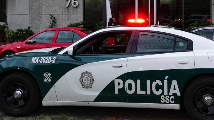 Mujer extranjera resulta herida de bala en asalto a hotel del Centro de la CDMX; agresores huyeron en moto