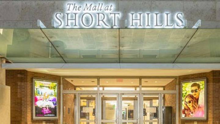 Labor Day 2025 mall hours: See all the malls that are open on Monday
