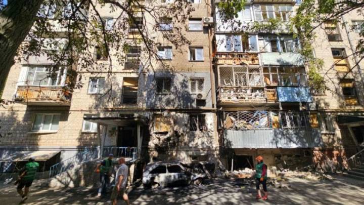Russia fires third large-scale attack at Ukraine this week, hitting Odesa and Kherson