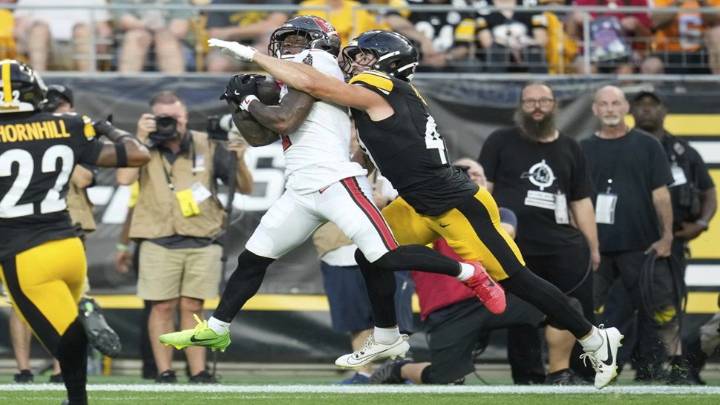 Bridgewater throws 2 TDs as Bucs slip by Steelers 17