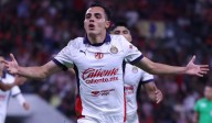 Hugo Camberos interesa en Bélgica, pero ¿qué tan real es su salida de Chivas?
