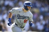 Deadspin | Reds, Dodgers meet with postseason on minds of both teams
