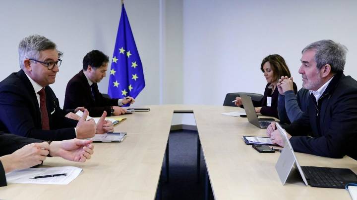 El gobierno de Canarias plantea a la UE un despliegue “significativo” de Frontex en las islas con medios aéreos y marítimos