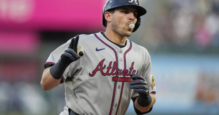 Braves third baseman Austin Riley's injury-shortened season ends following core surgery