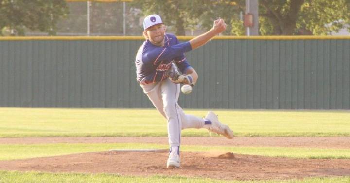 Broncos fall in first round of state tourney
