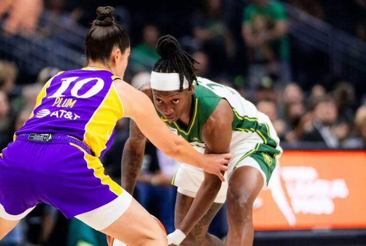 Storm falls to LA in double overtime, drops to 16