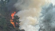 El incendio de Lugo corta la circulación de tren entre Monforte y Ponferrada en León