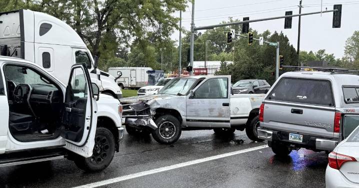 Police chase ends in multi-car crash at Main Street and 11th Avenue