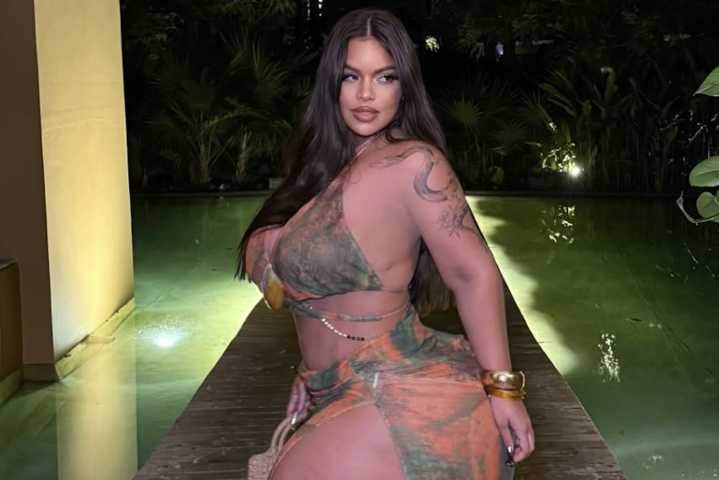 La modelo de talla grande Gracie Bon sin maquillaje ni filtros