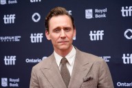 Una pregunta sobre Taylor Swift desconcierta a Tom Hiddleston en una entrevista