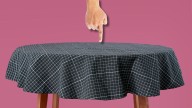 Costura para principiantes: cómo coser un mantel en casa y con un truco sencillo