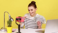Banamex lanza alerta contra 'falsos influencers financieros', así malinforman