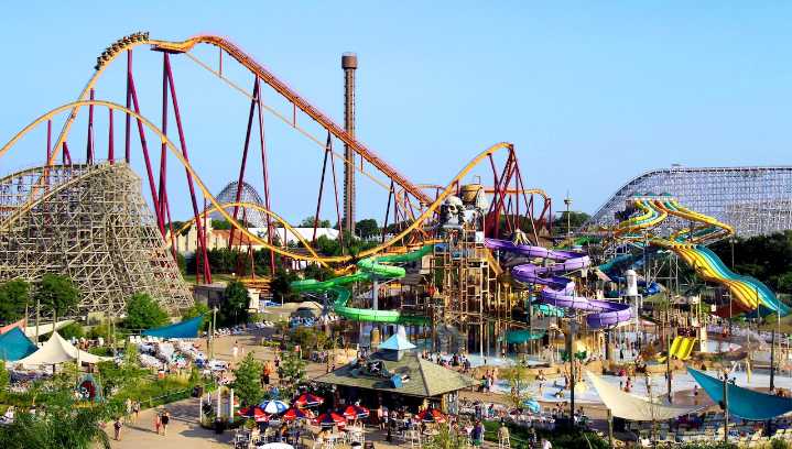 Six Flags closing another theme park