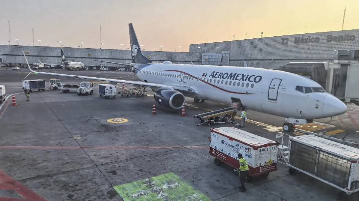 ¿Vuelo cancelado? Te decimos cómo revisar el estatus de los vuelos del AICM