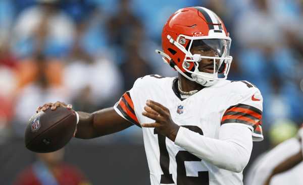 Shedeur Sanders impresses in NFL preseason debut