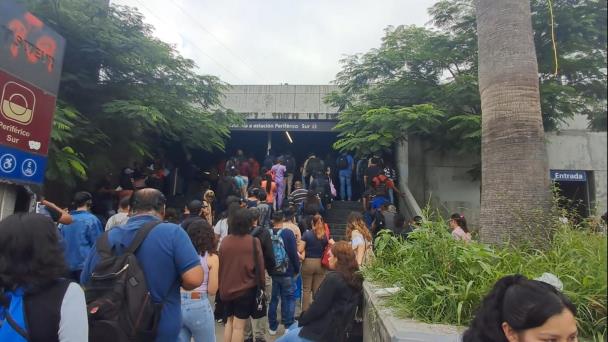 En pleno regreso a clases, falla la Línea 1 del Tren Ligero
