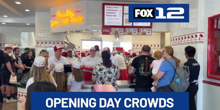 Thousands pack Ridgefield In-N-Out Burger on opening day