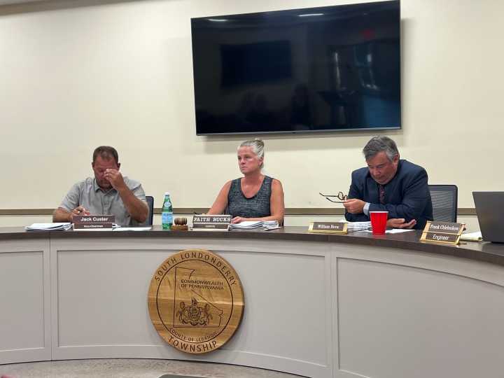 South Londonderry approves cell tower land development plan and waivers