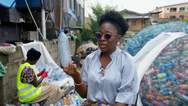 One of the world's most polluted cities has banned single-use plastics. It's not so easy