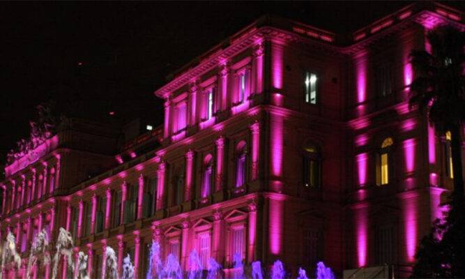 Crisis en la Casa Rosada: Milei encabezó reunión  de emergencia por escándalo de sobornos