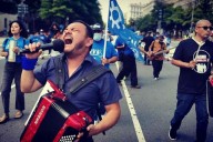 Omar León: El Jornalero del Norte que le lleva serenata a la migra