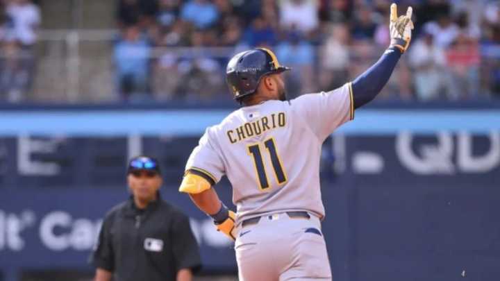 MLB: ´El Chico Maravilla´ Jackson Chourio mostró sus músculos con jonrón en su regreso a los Cerveceros de Milwaukee 