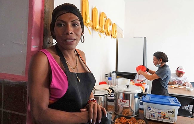 Mujeres mexicanas trabajan más que los hombres pero en labores no remuneradas