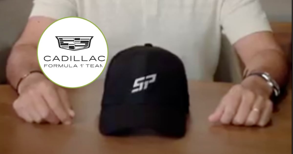 Checo Pérez: ¿Dónde y cuándo comprar la mercancía oficial de la nueva era con Cadillac?