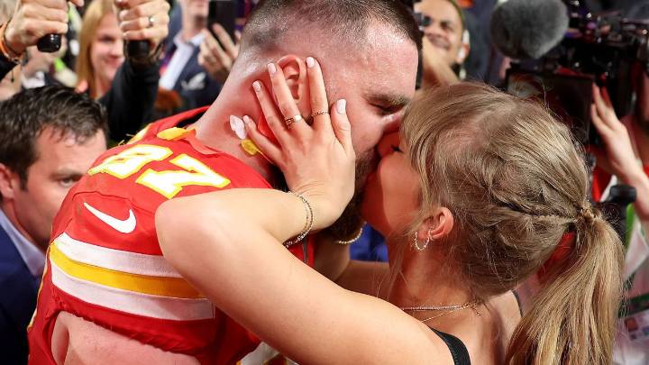 Taylor Swift and Travis Kelce Are Engaged