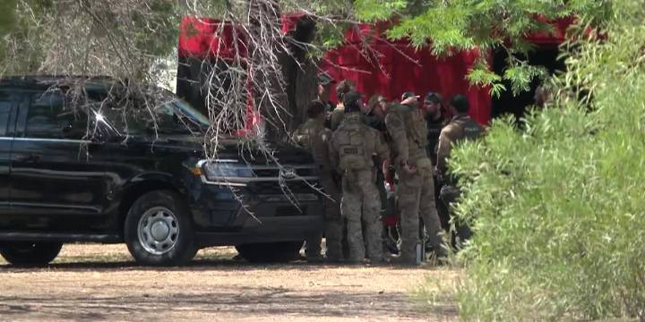 One killed, DEA agent injured in shootout at home in Tucson