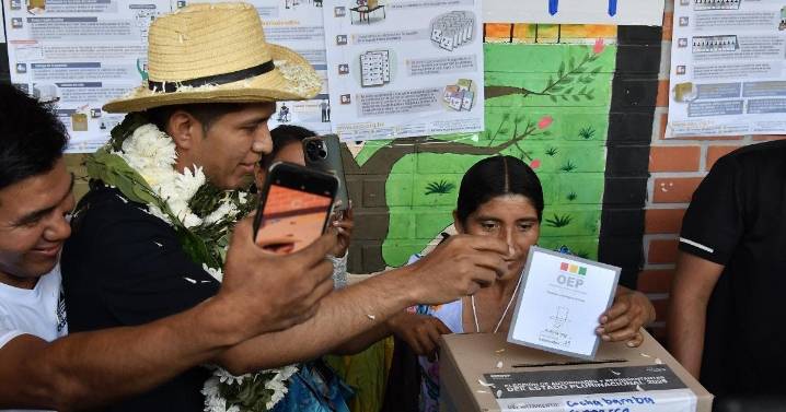 Bolivia: elecciones generales transcurren con 'tranquilidad' a pesar de incidentes aislados