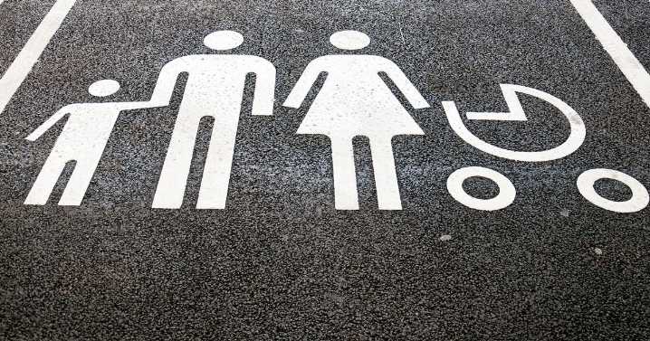 Row erupts over whether parent and child parking spaces are for pregnant women