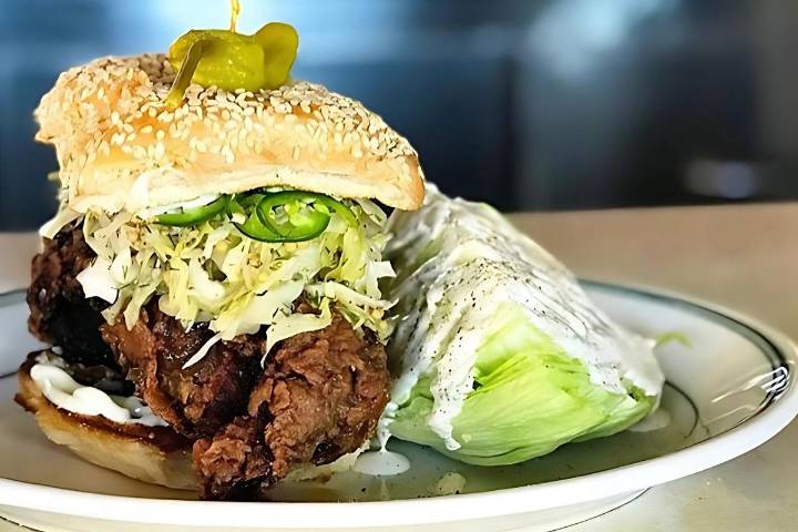 This Iconic Spot Serves up the Best Chicken Sandwich in Maine